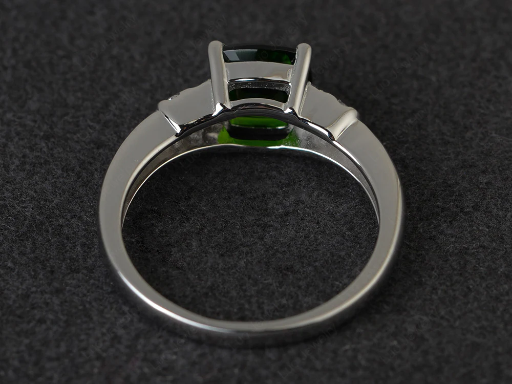 Simple Cushion Diopside Ring - Image 3