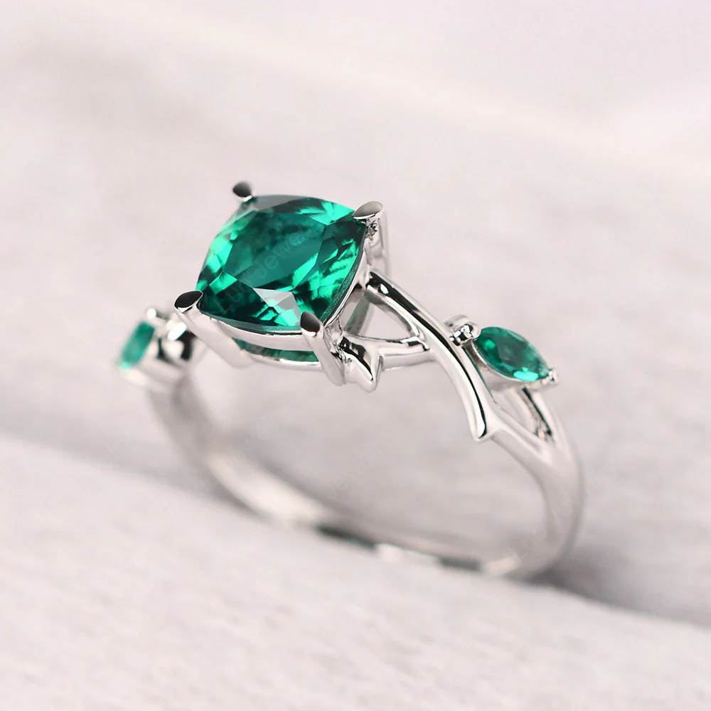 Cushion Emerald Willow Ring - Image 2