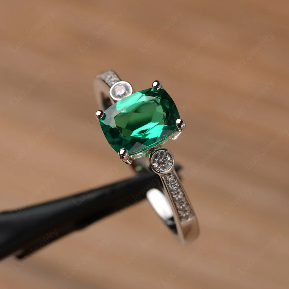 Cushion Cut Emerald Pave Ring - Image 2