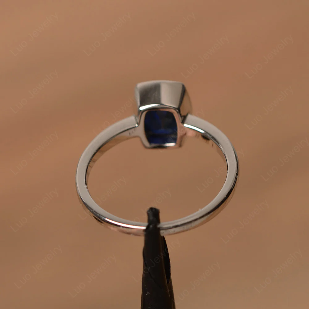 Cushion Cut Sapphire Bezel Setting Ring - Image 3
