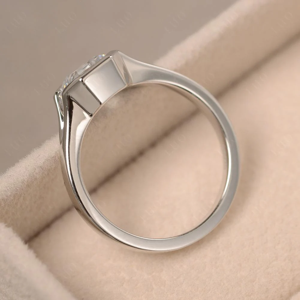 Cubic Zirconia Bezel Engagement Ring - Image 32