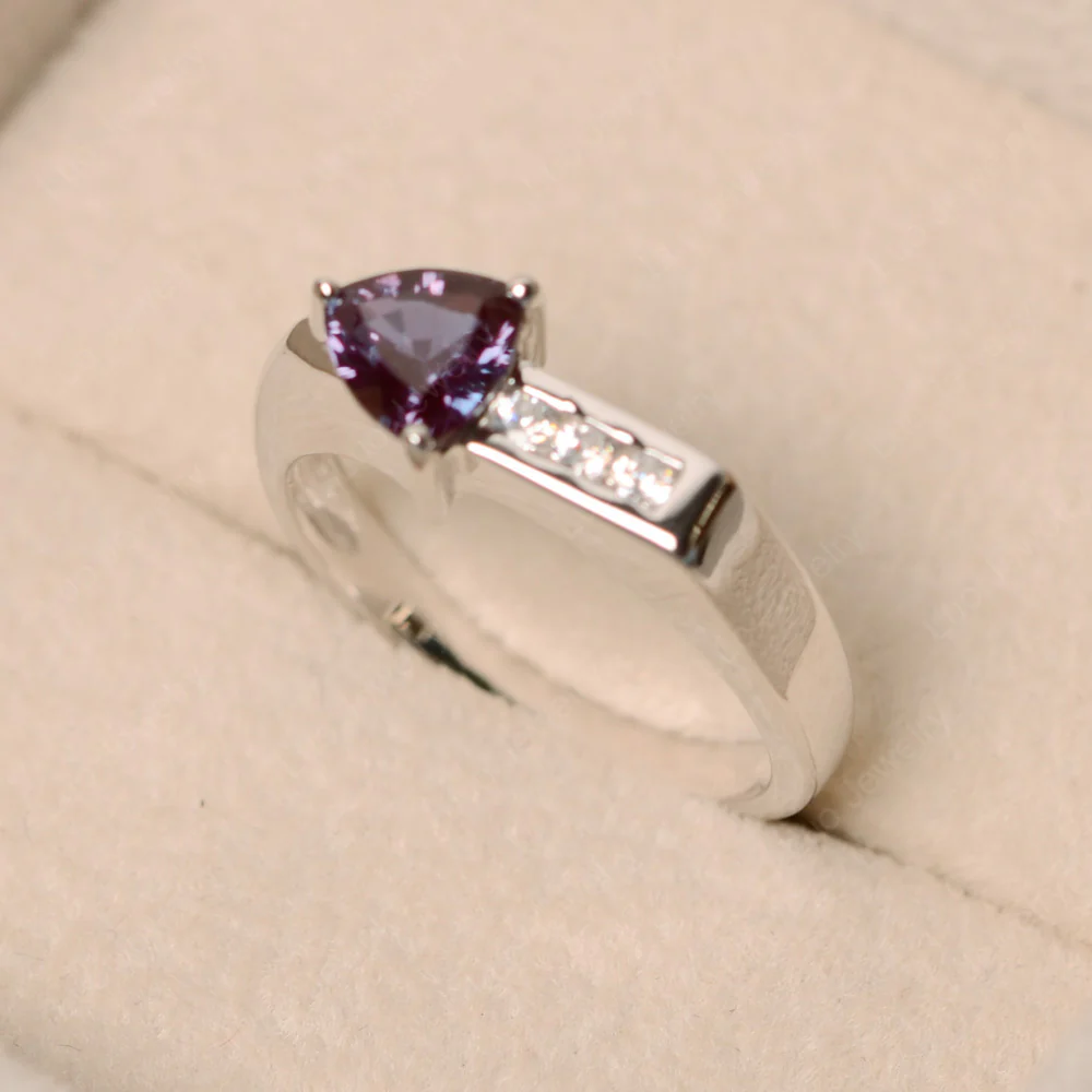 Alexandrite Arrow Ring - Image 2