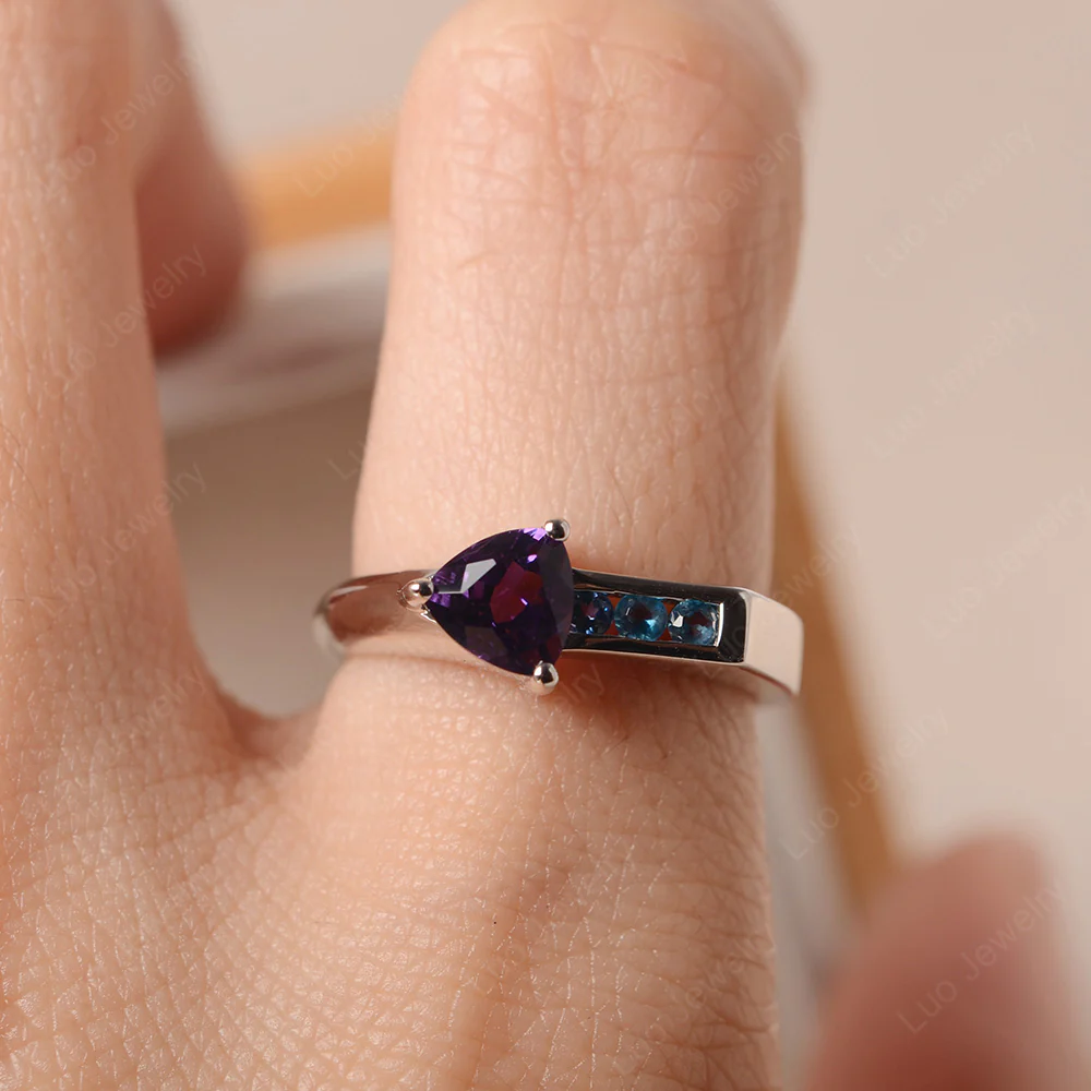 Arrow Amethyst and Blue Topaz Ring - Image 5