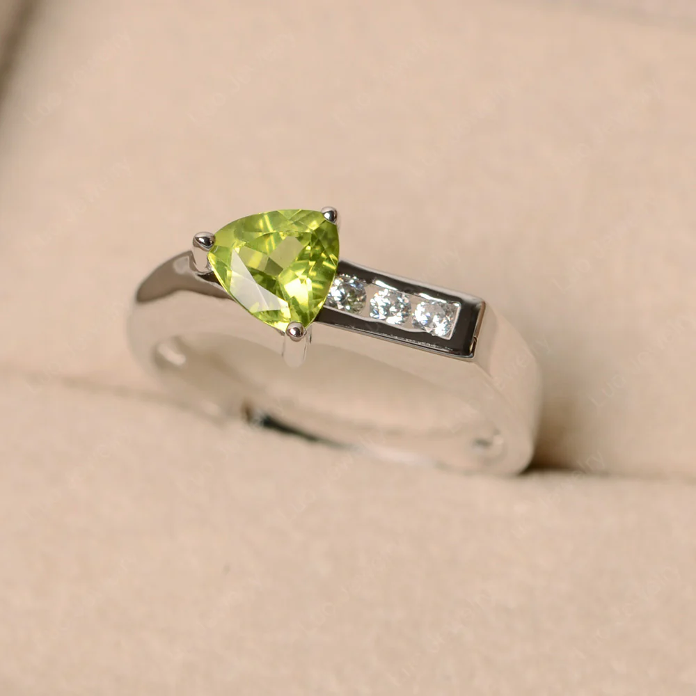 Peridot Arrow Engagement Ring - Image 2