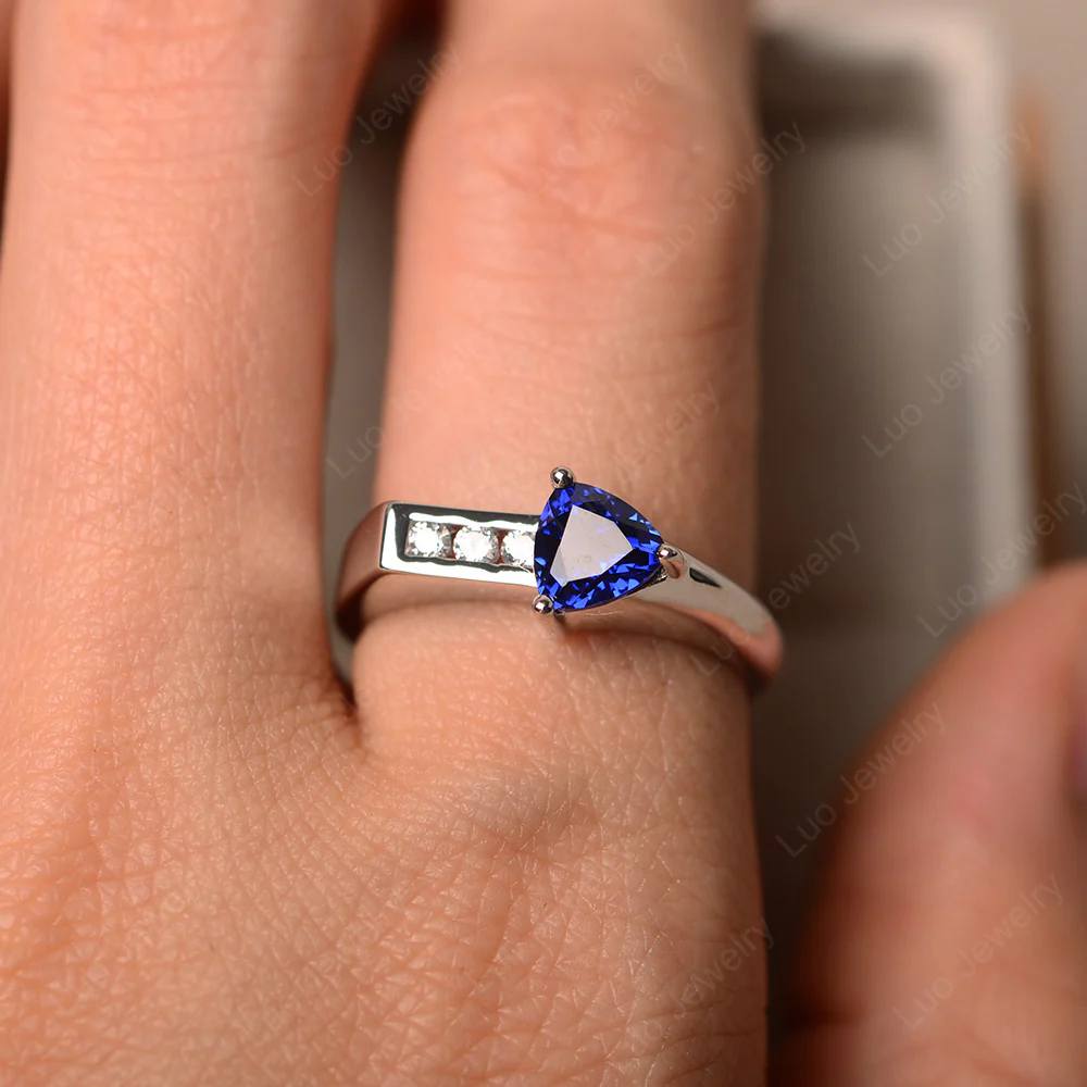 Sapphire Arrow Ring - Image 4