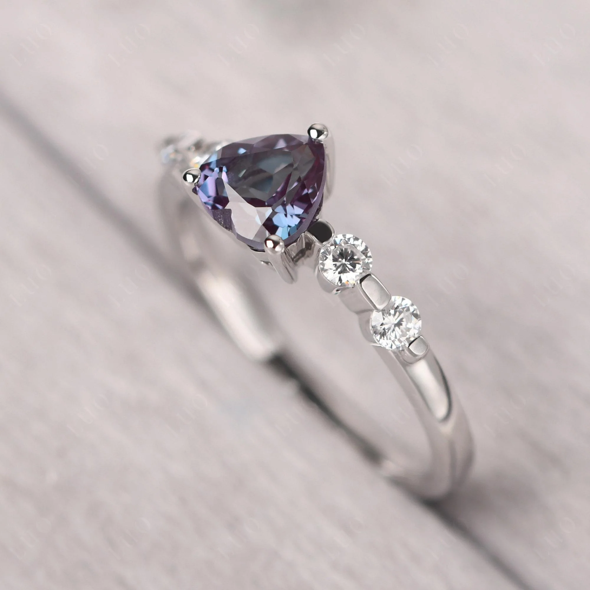 Heart Dainty Alexandrite Ring - Image 12