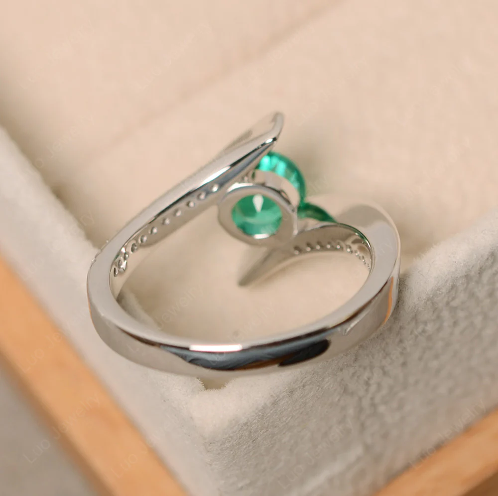 Round Emerald Tension Setting Ring - Image 4
