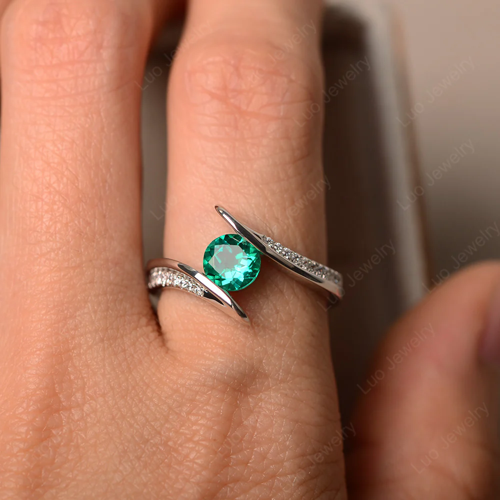 Round Emerald Tension Setting Ring - Image 5