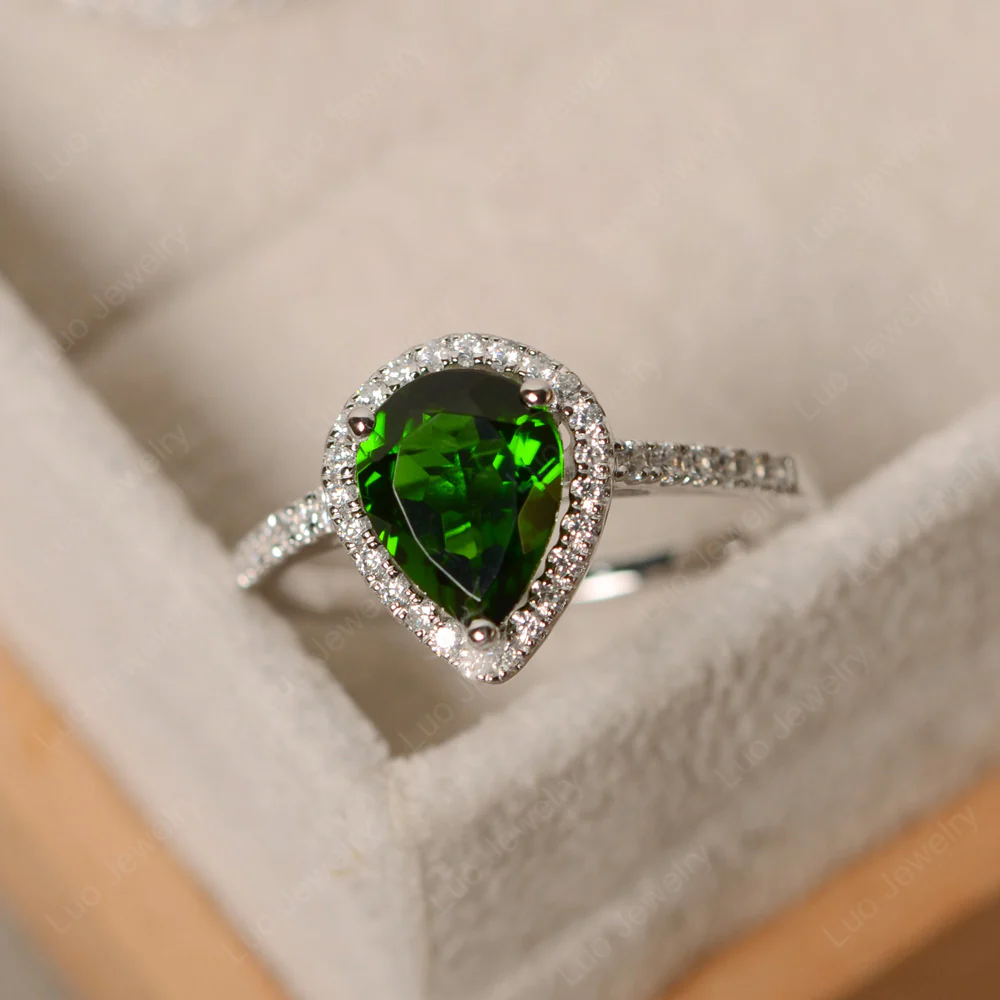Pear Shaped Diopside Bridal Set Rings - Image 3