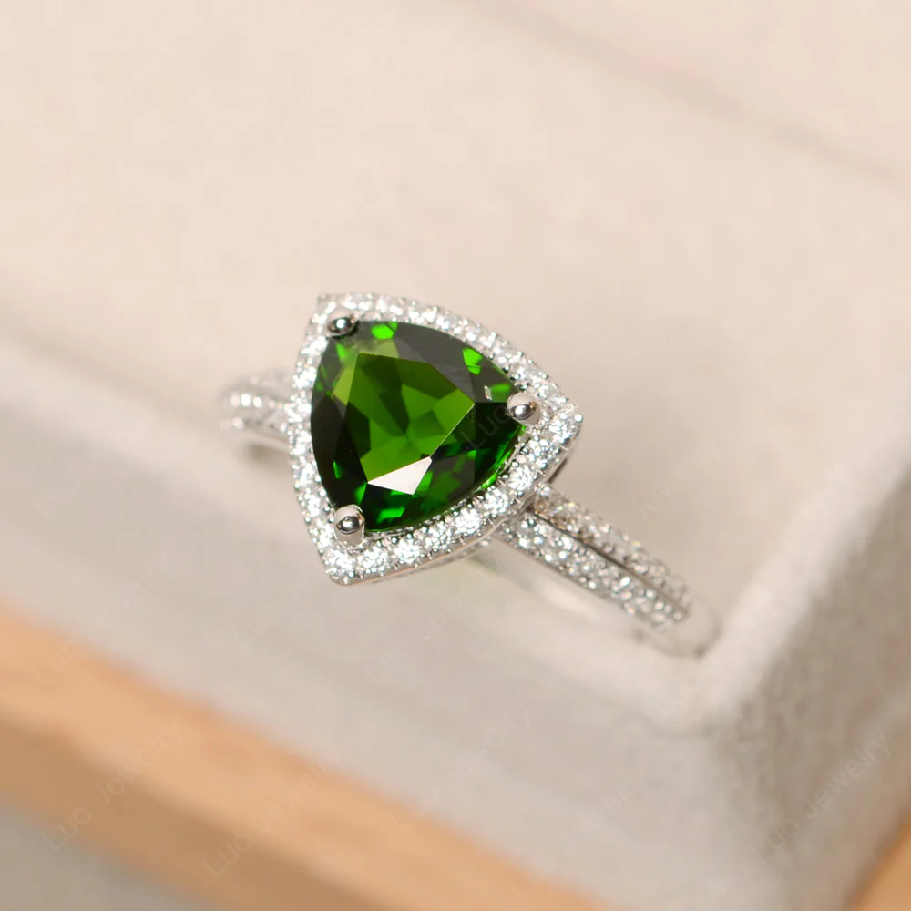Luxury Diopside Halo Engagement Ring - Image 3