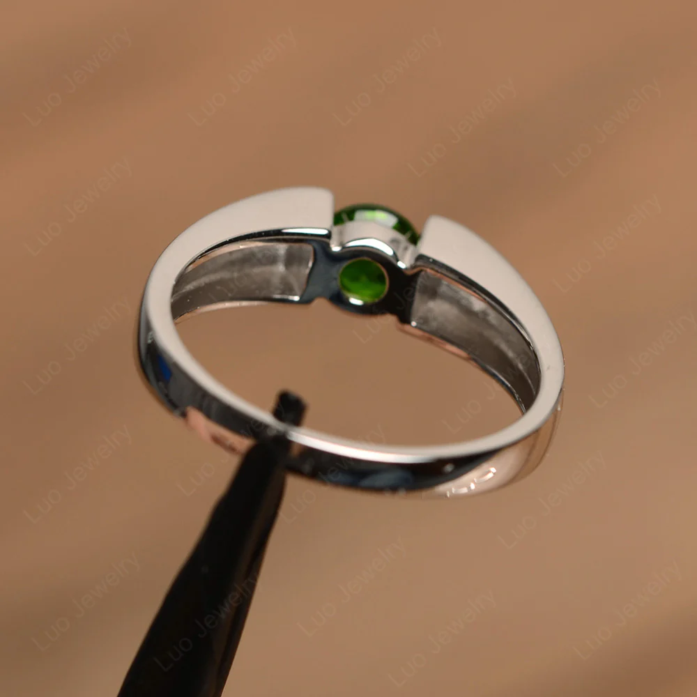 Diopside Unisex Promise Ring - Image 3