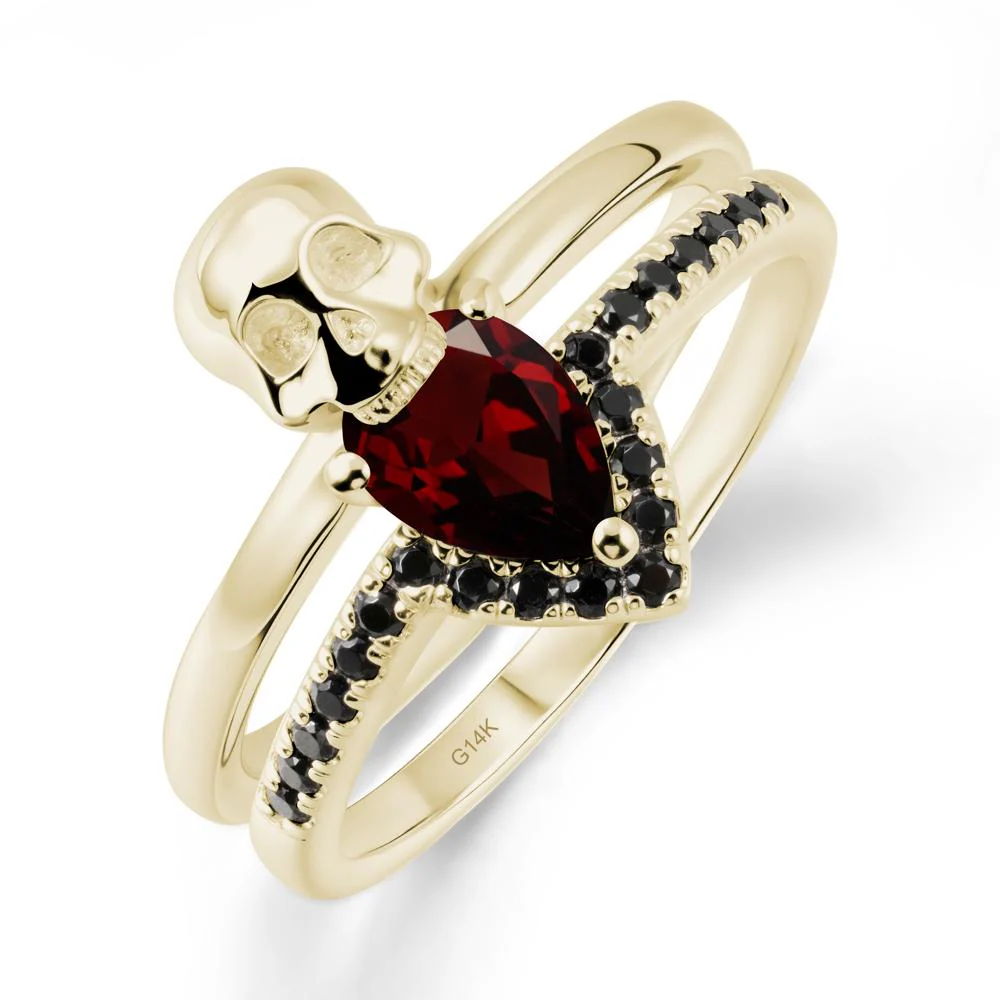 Double Band Skull Garnet and Black Spinel Ring - Image 4