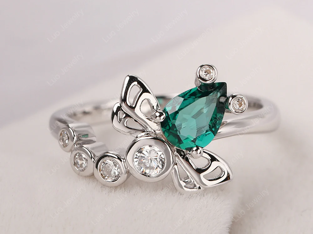 Emerald Dragonfly Ring