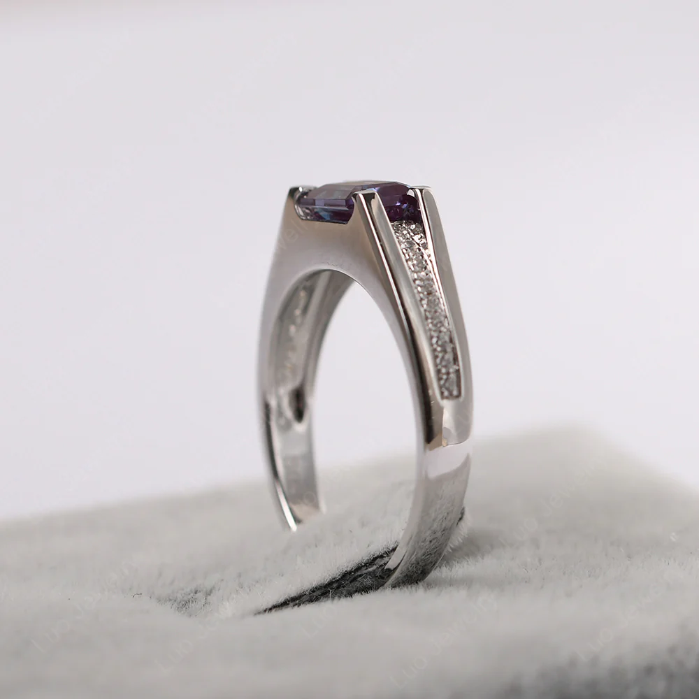 East West Alexandrite Engagement Ring - Image 5