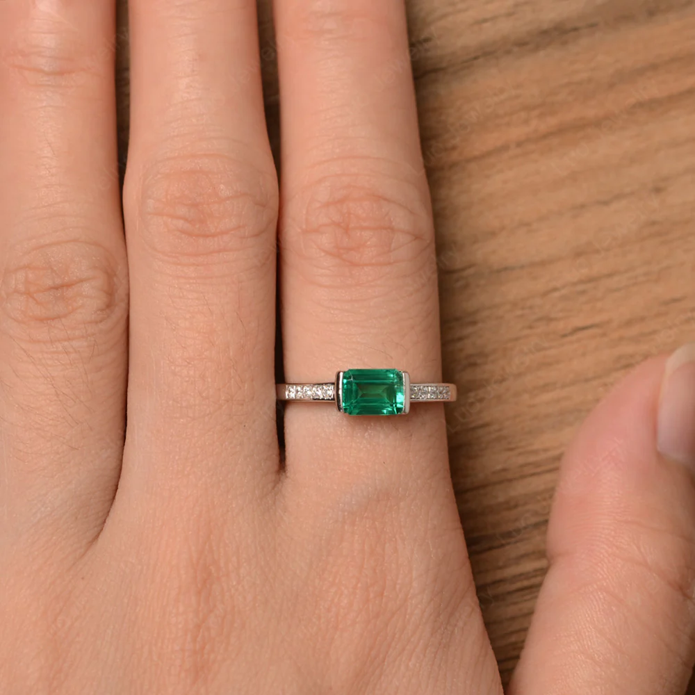 Emerald Cut Half Bezel Emerald Ring - Image 4