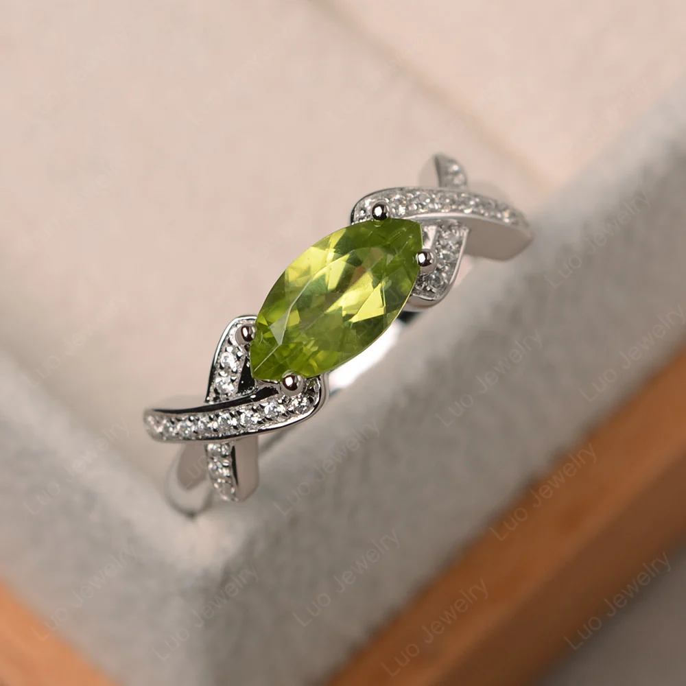 Peridot East West Criss Cross Ring - Image 3