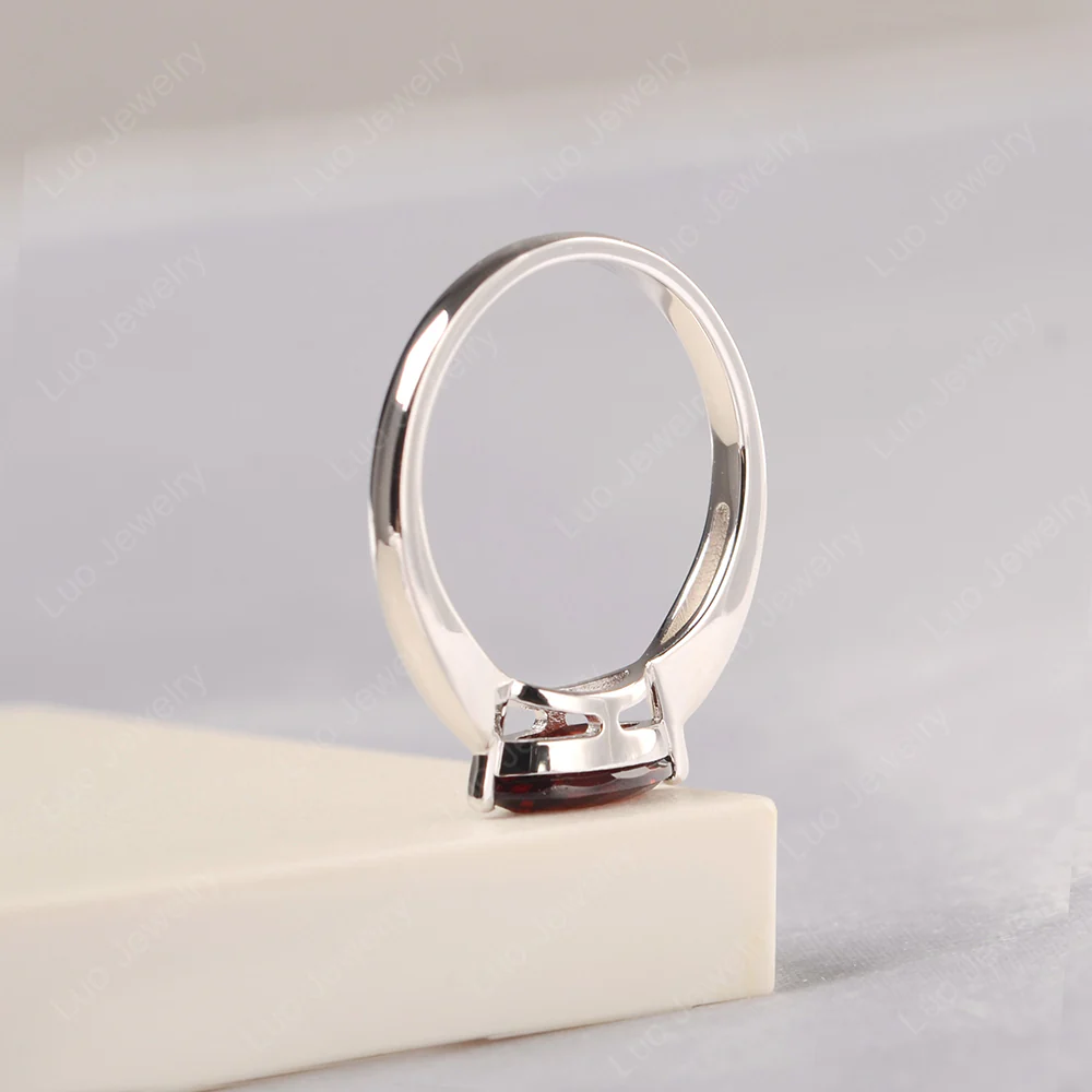 Marquise Cut Garnet East West Ring - Image 4