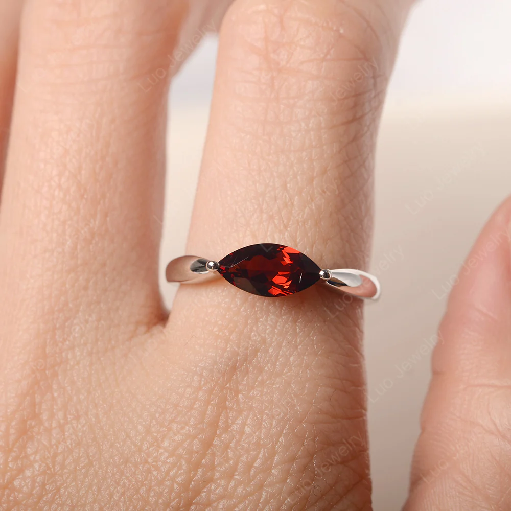 Marquise Cut Garnet East West Ring - Image 5