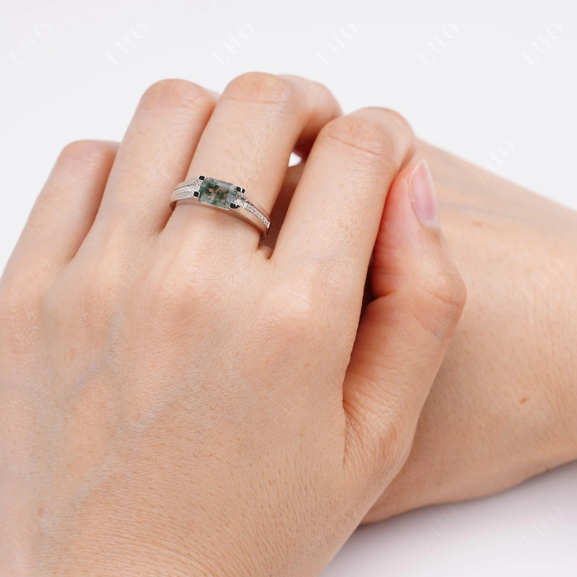 East West Moss Agate Engagement Ring - Image 5