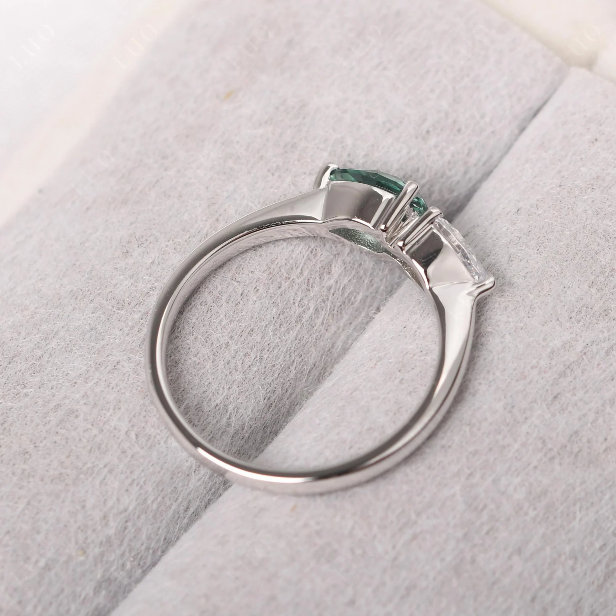 Cubic Zirconia and Green Sapphire 2 Stone Ring - Image 12