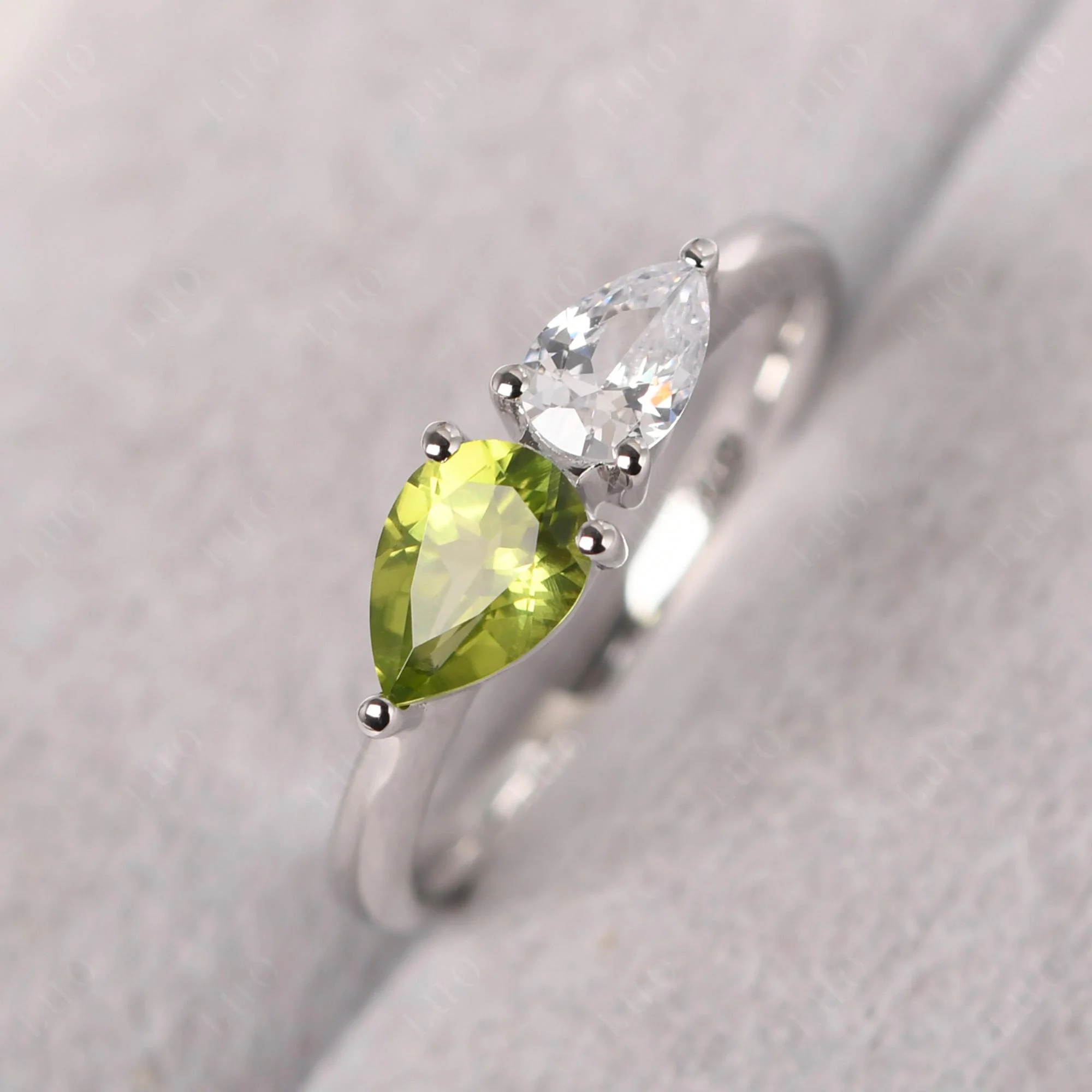 Cubic Zirconia and Peridot 2 Stone Ring - Image 10