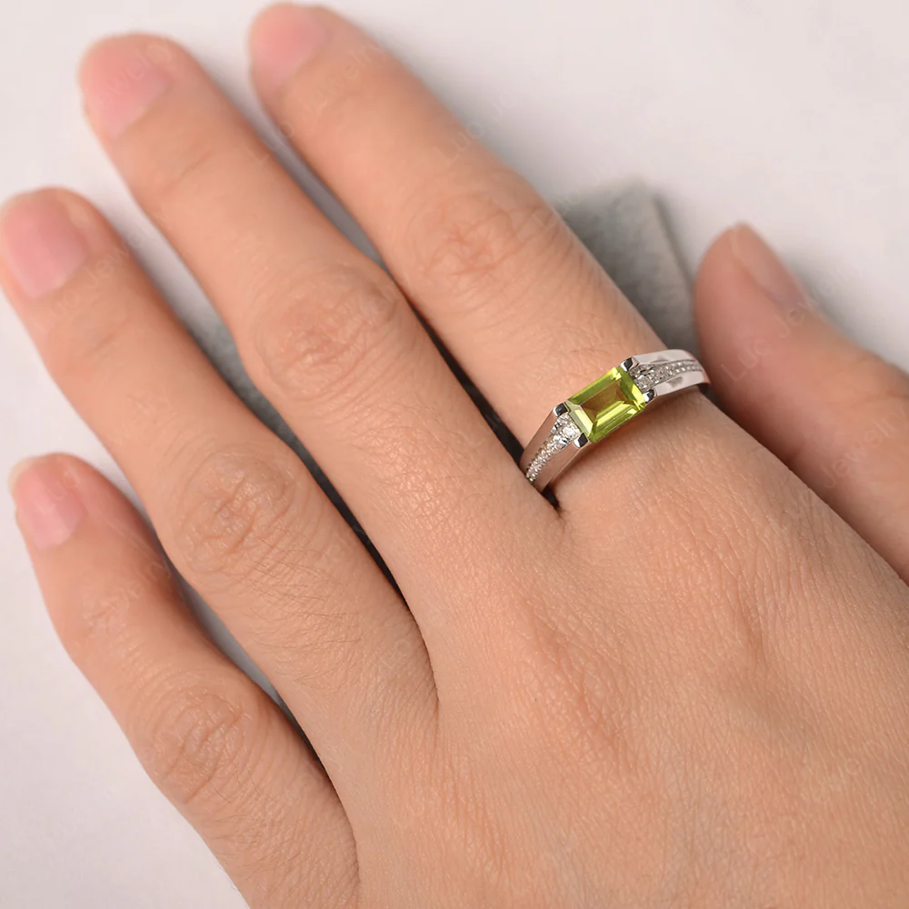 East West Peridot Engagement Ring - Image 4