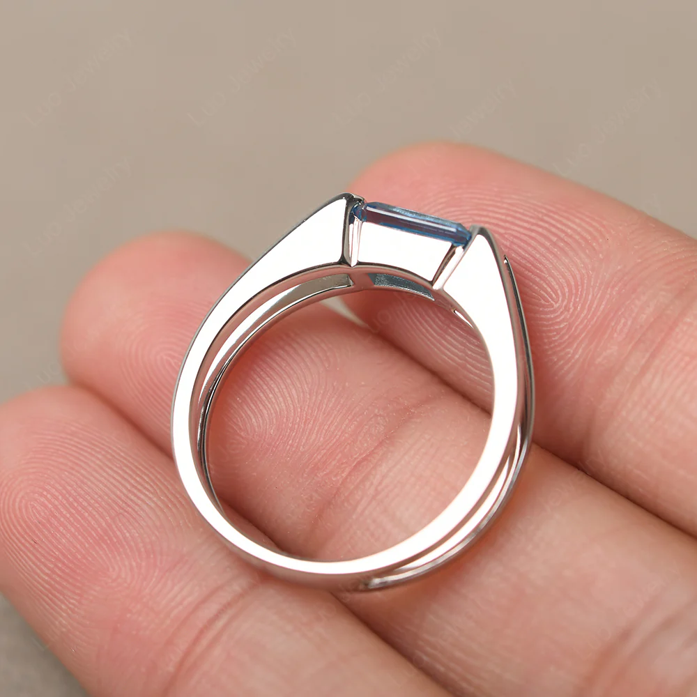 East West Swiss Blue Topaz Solitaire Ring - Image 3