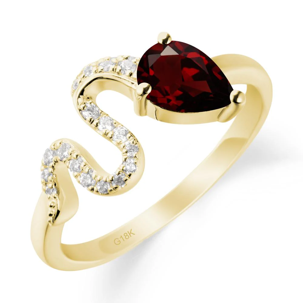 Elegant Wave Band Garnet Ring - Image 7