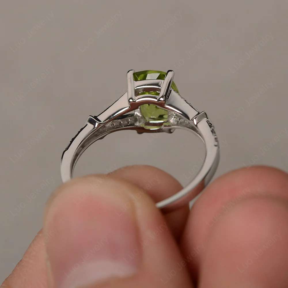 Peridot Rectangular Cushion Cut Ring - Image 3