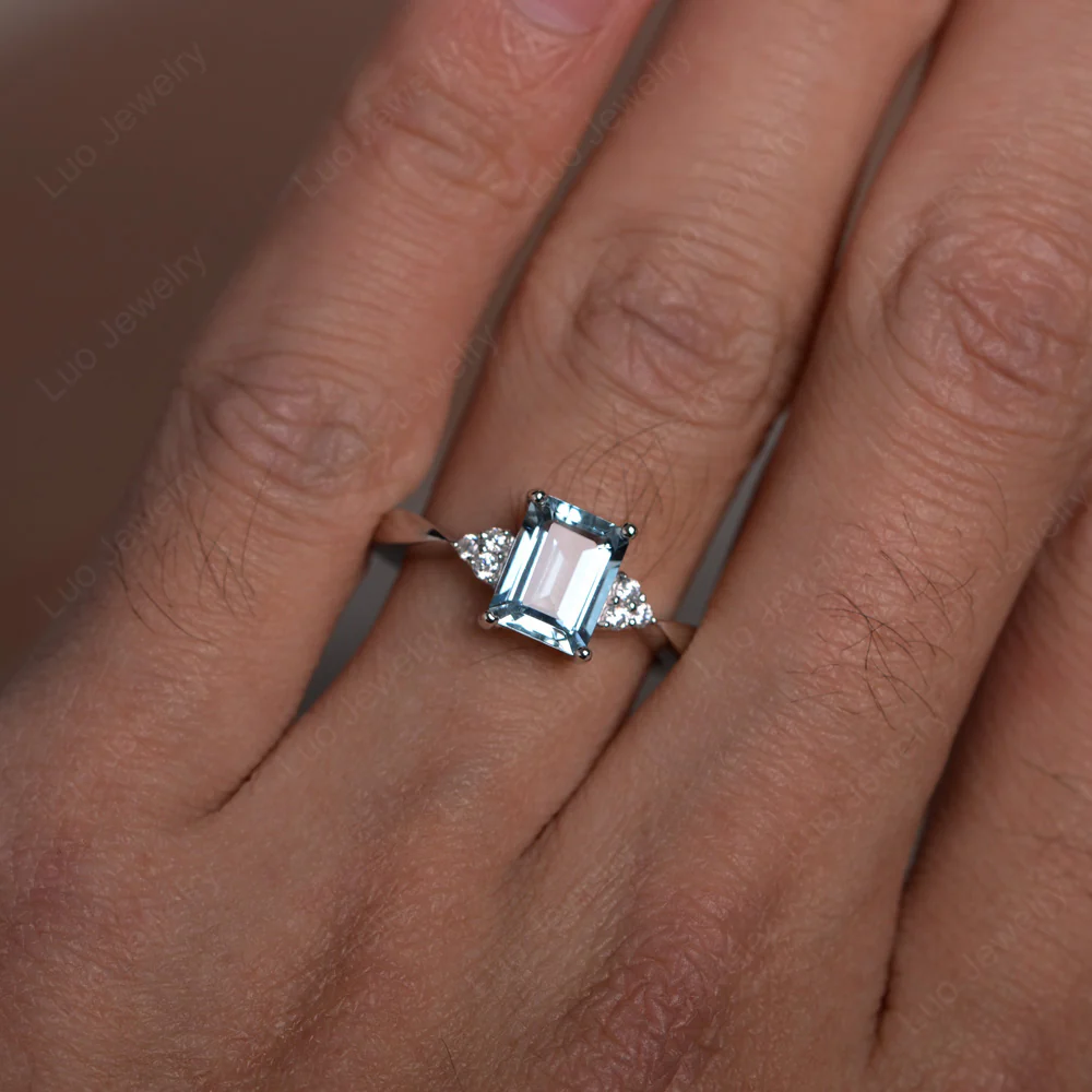 Emerald Cut Aquamarine Ring - Image 3