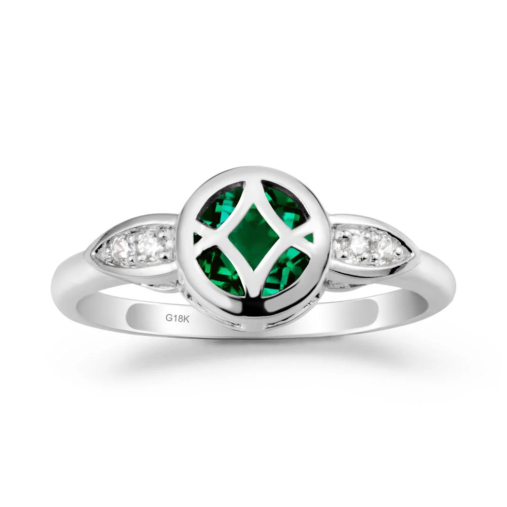 Emerald Celtic Knot Ring - Image 5