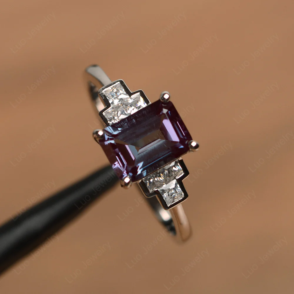 Pyramid Emerald Cut Alexandrite Ring - Image 2