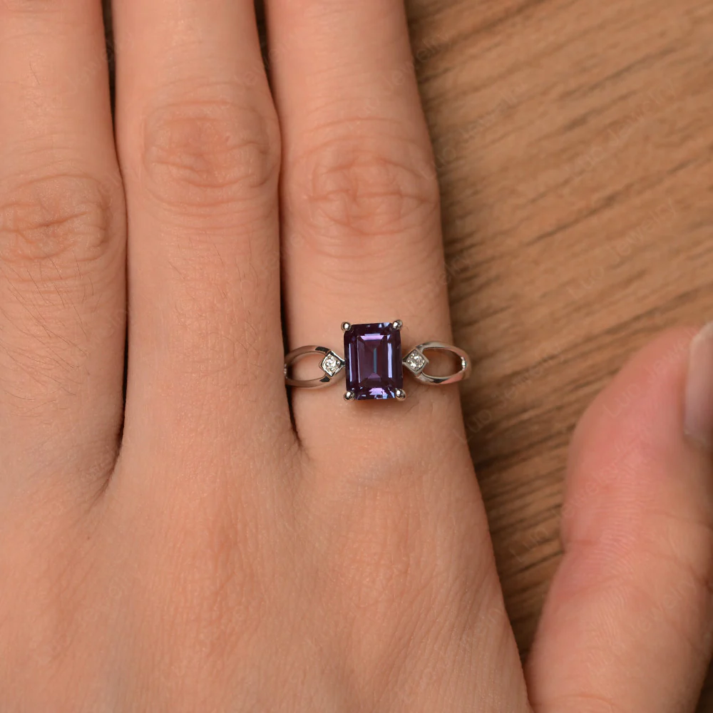 Emerald Cut Alexandrite Ring Split Shank - Image 4