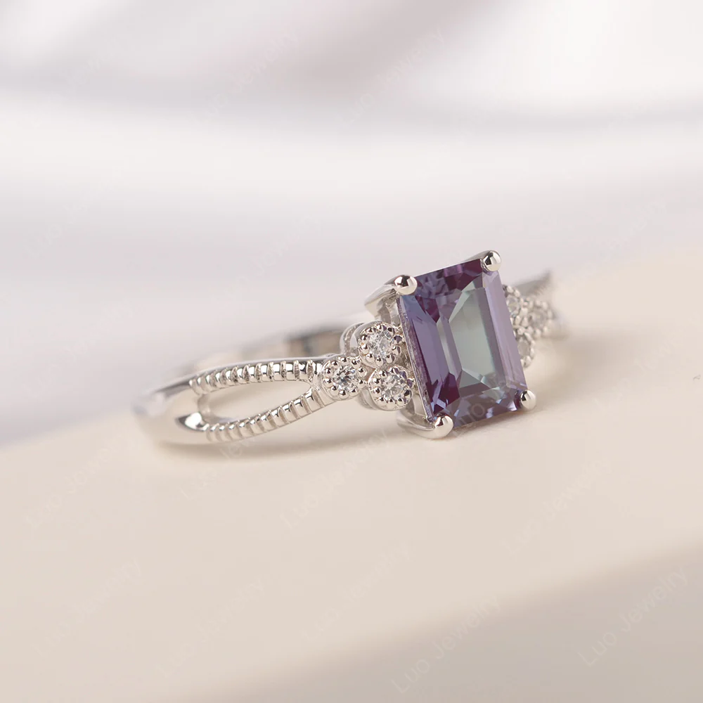 Alexandrite Milgrain Engagement Ring - Image 3
