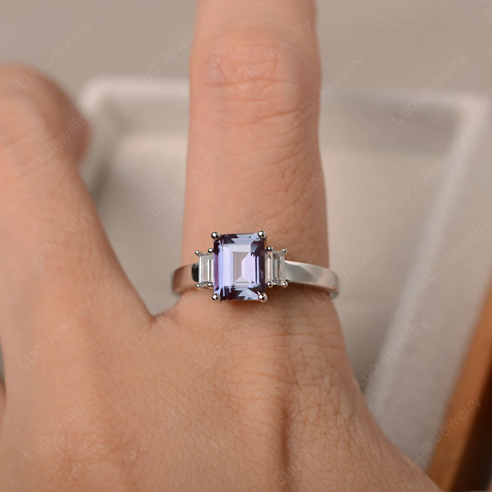 Emerald Cut Alexandrite Ring with Baguettes - Image 4