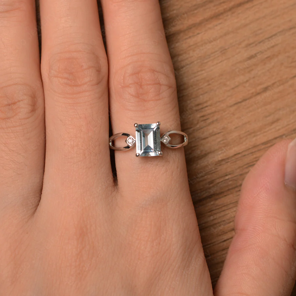 Emerald Cut Aquamarine Ring Split Shank - Image 4
