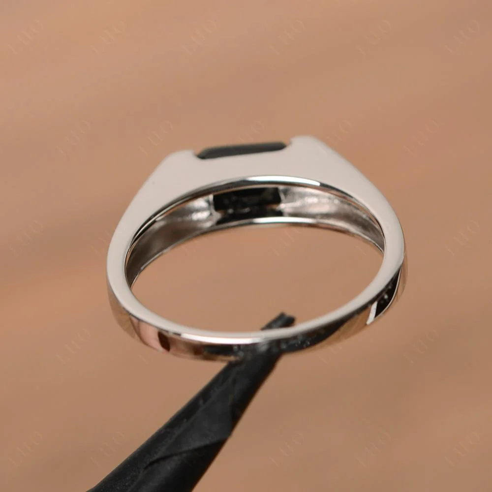 East West Black Spinel Ring - Image 12