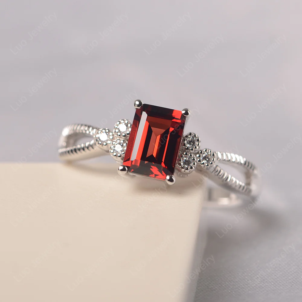 Antique Garnet Ring