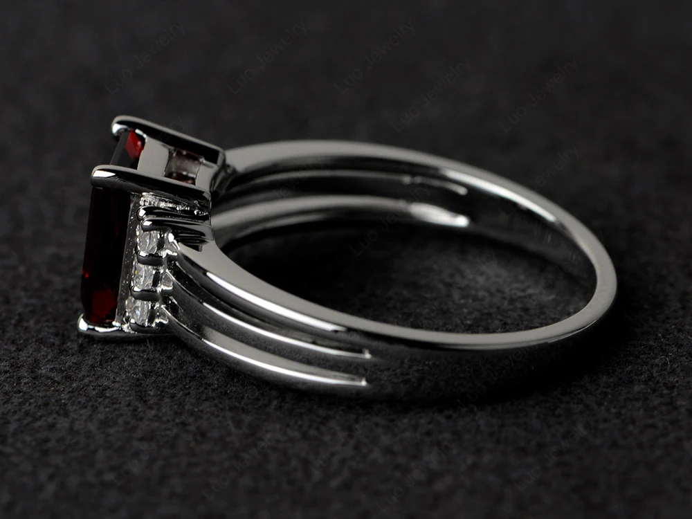 Garnet Three Split Shank Ring - Image 2