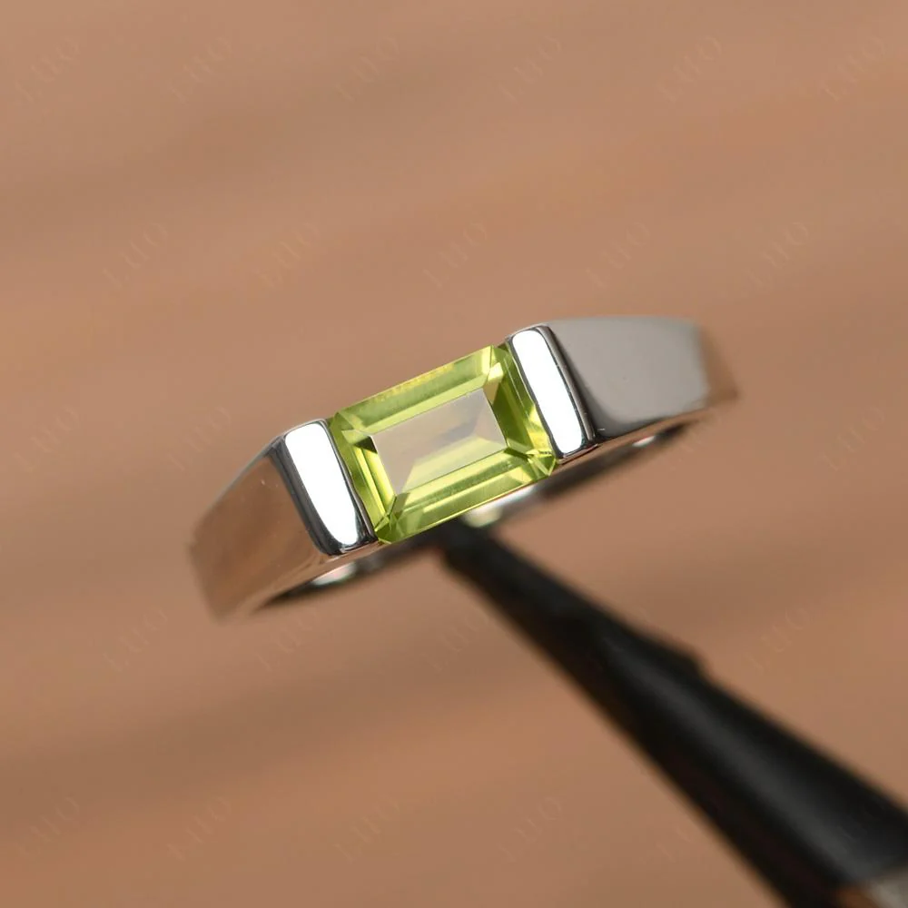 Peridot Unisex Ring - Image 10