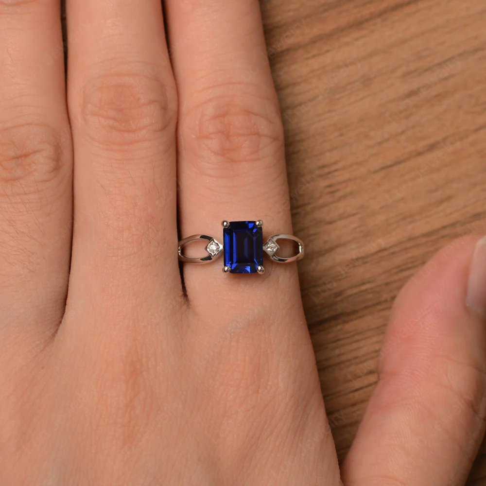 Emerald Cut Sapphire Ring Split Shank - Image 4