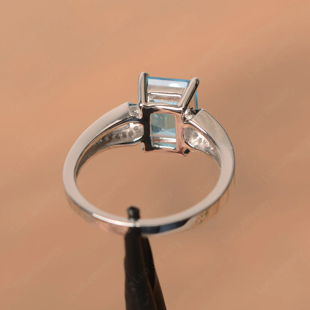 Emerald Cut Swiss Blue Topaz Split Shank Ring - Image 3