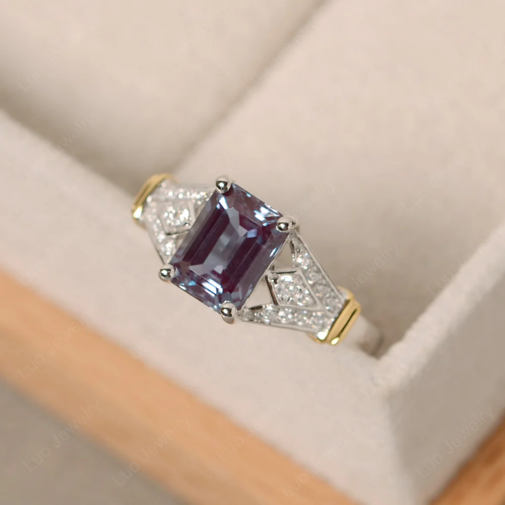 Alexandrite Women's Crown Ring - Image 3