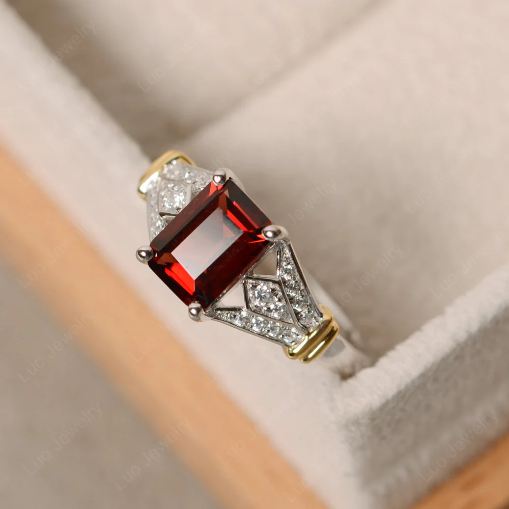 Garnet Women's Crown Ring - Image 3