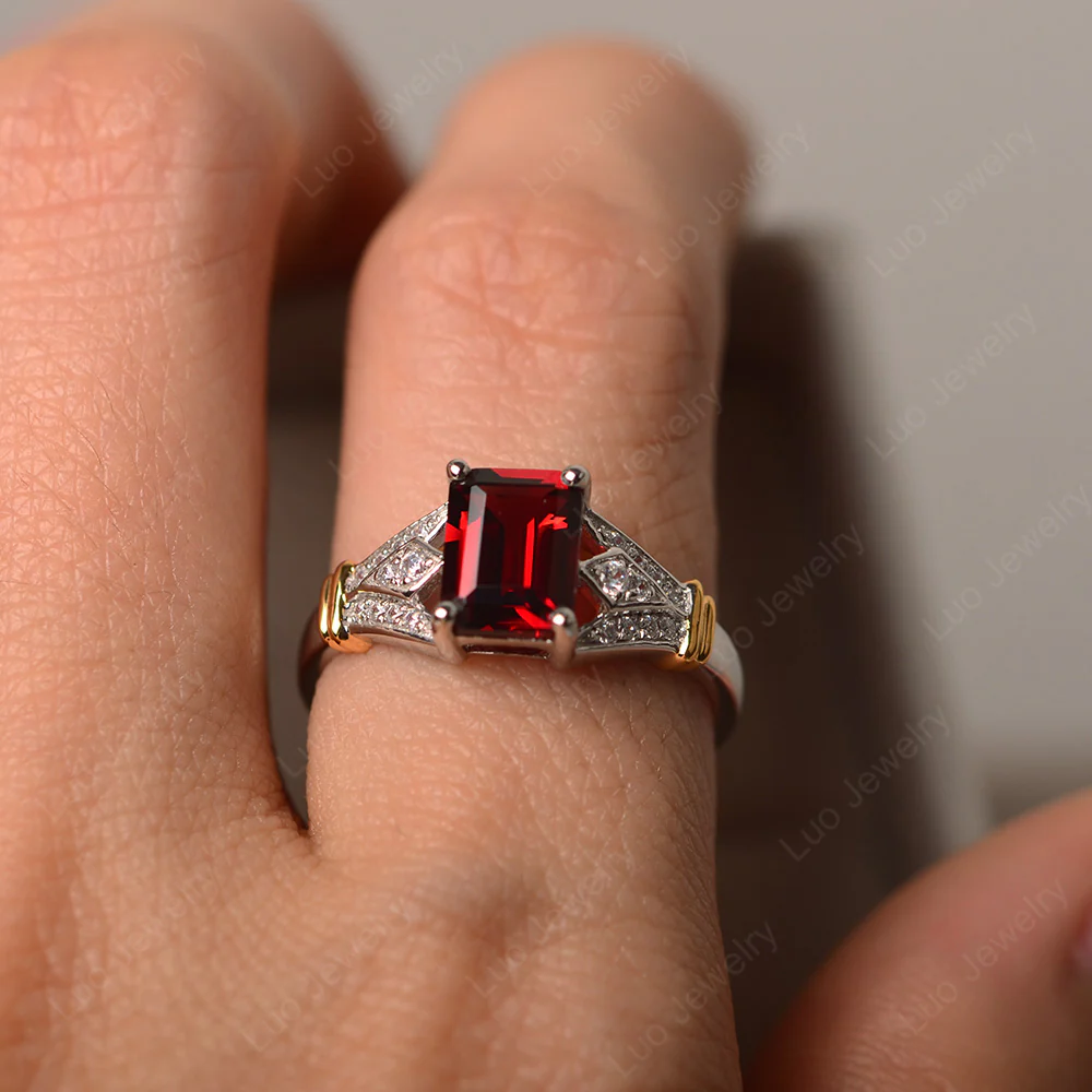 Garnet Women's Crown Ring - Image 5