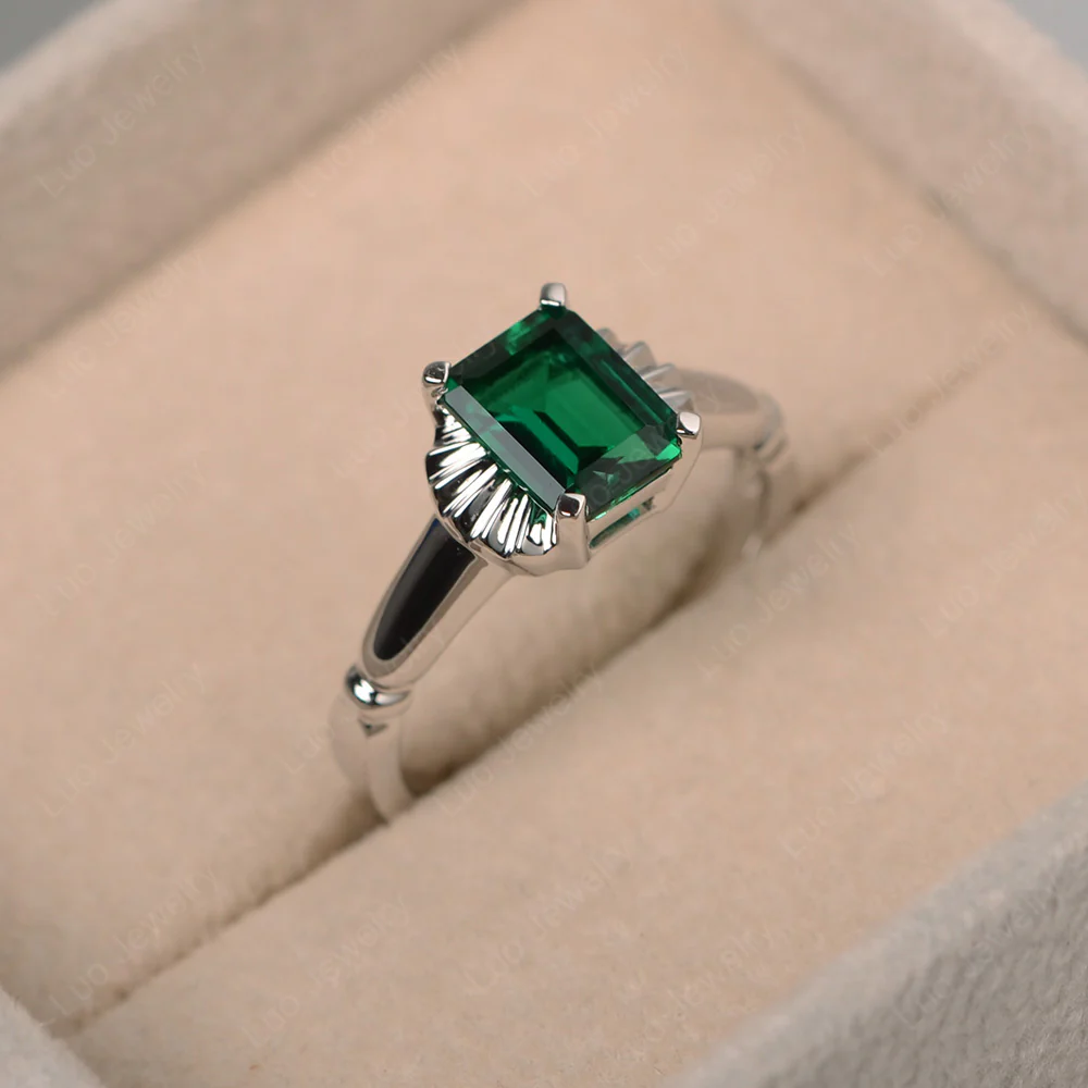 Vintage Style Emerald Solitaire Ring - Image 3
