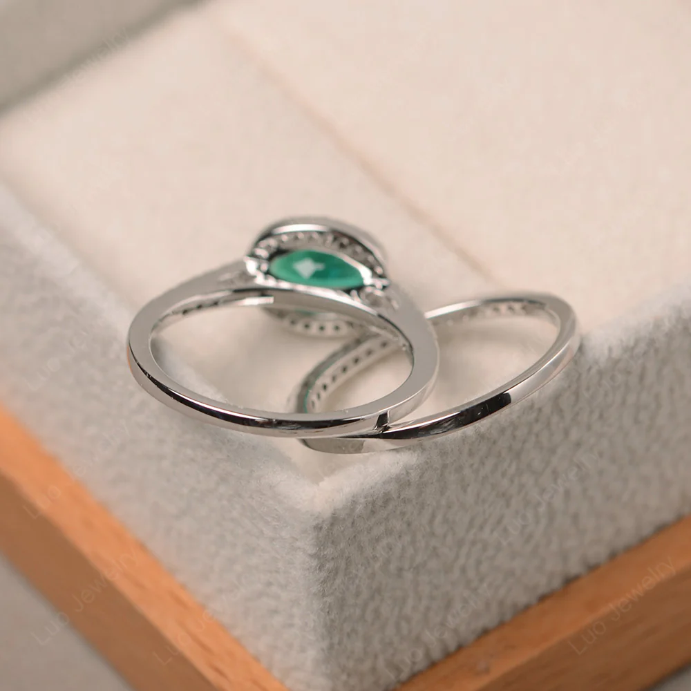 Emerald Oval Wedding Ring Set - Image 3