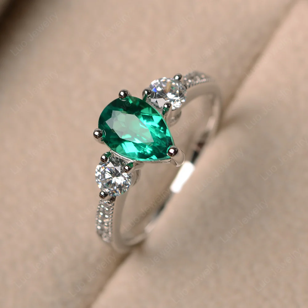 Pear Shaped Emerald Engagement Ring - Image 2