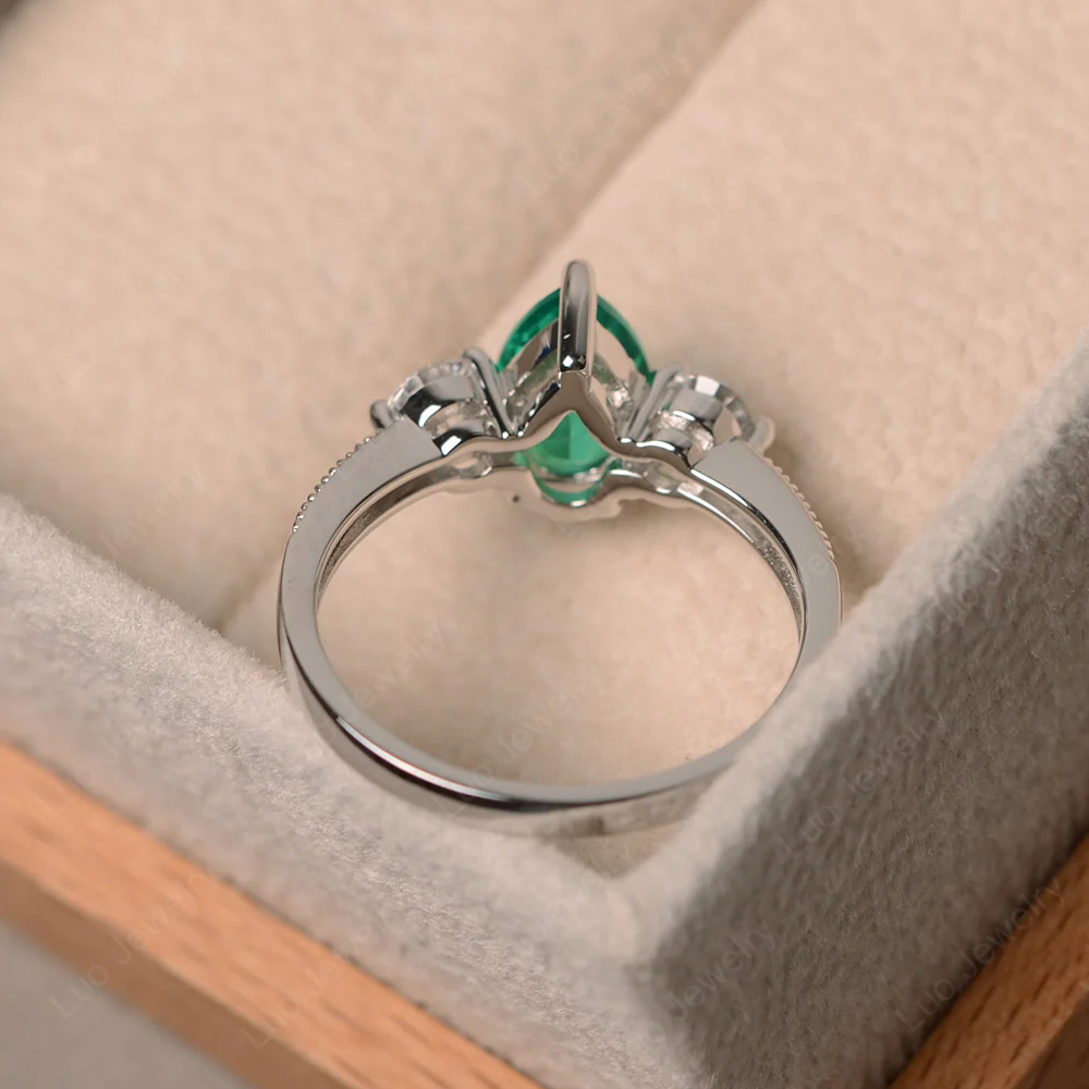 Pear Shaped Emerald Engagement Ring - Image 3
