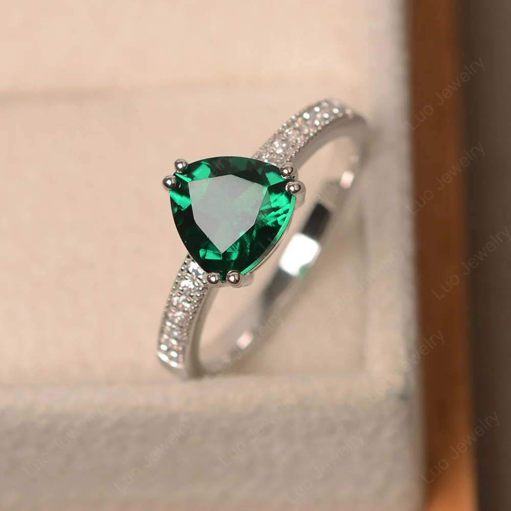 Trillion Cut Emerald Double Prong Ring - Image 2